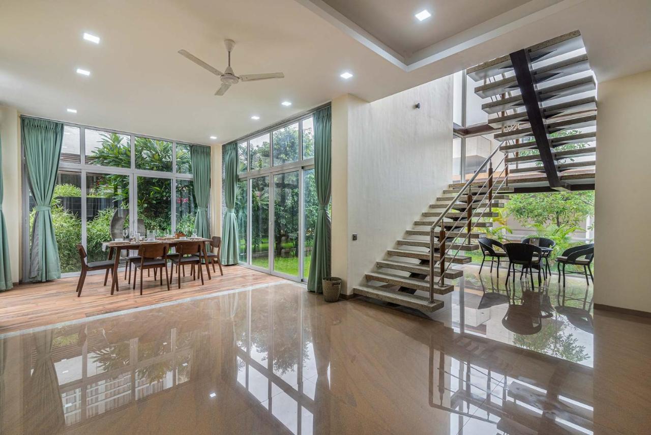 Sierra Skies By Stayvista - A Mountain-View Villa Featuring A Rooftop Swimming Pool, Jacuzzi, Turf, And A Gym For An Elevated Stay Lonavla Zewnętrze zdjęcie